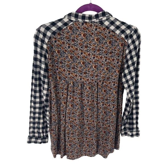 Hem & Thread flannel floral blouse button down shirt large EUC - Picture 8 of 10